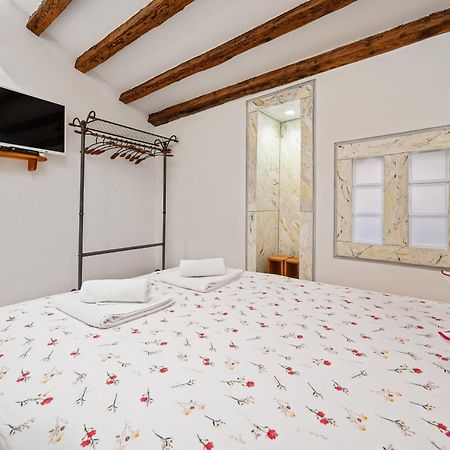 Apartman Tutto Bene 罗维尼 外观 照片